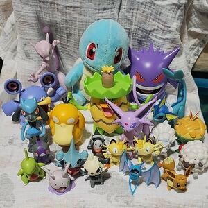 Pokemon Figurine Set, Lot Of 25 Figurines